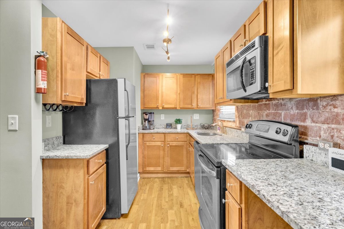 562 Formwalt Street SW # 4
