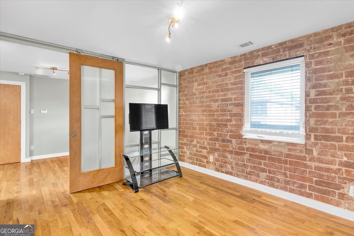 562 Formwalt Street SW # 4