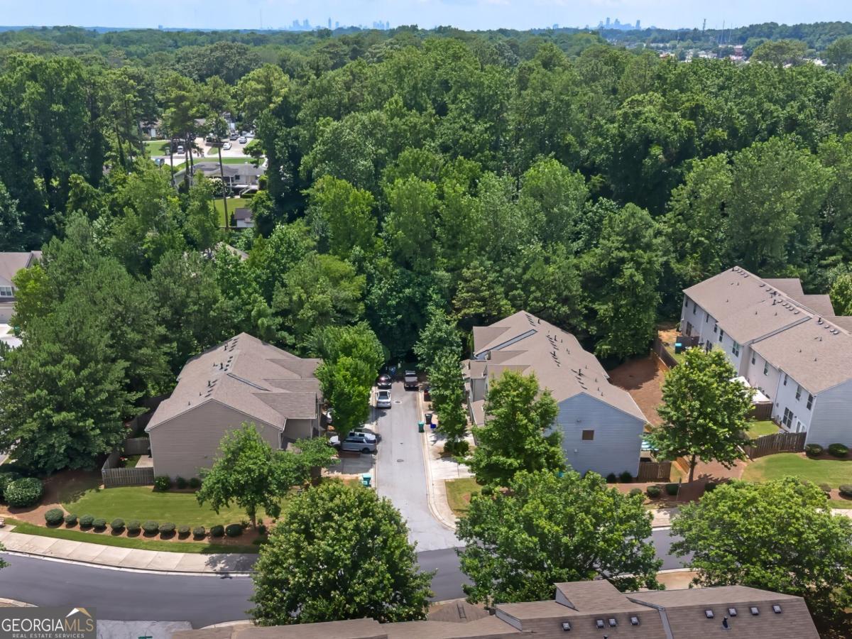 2573 Parkwood Cove Drive