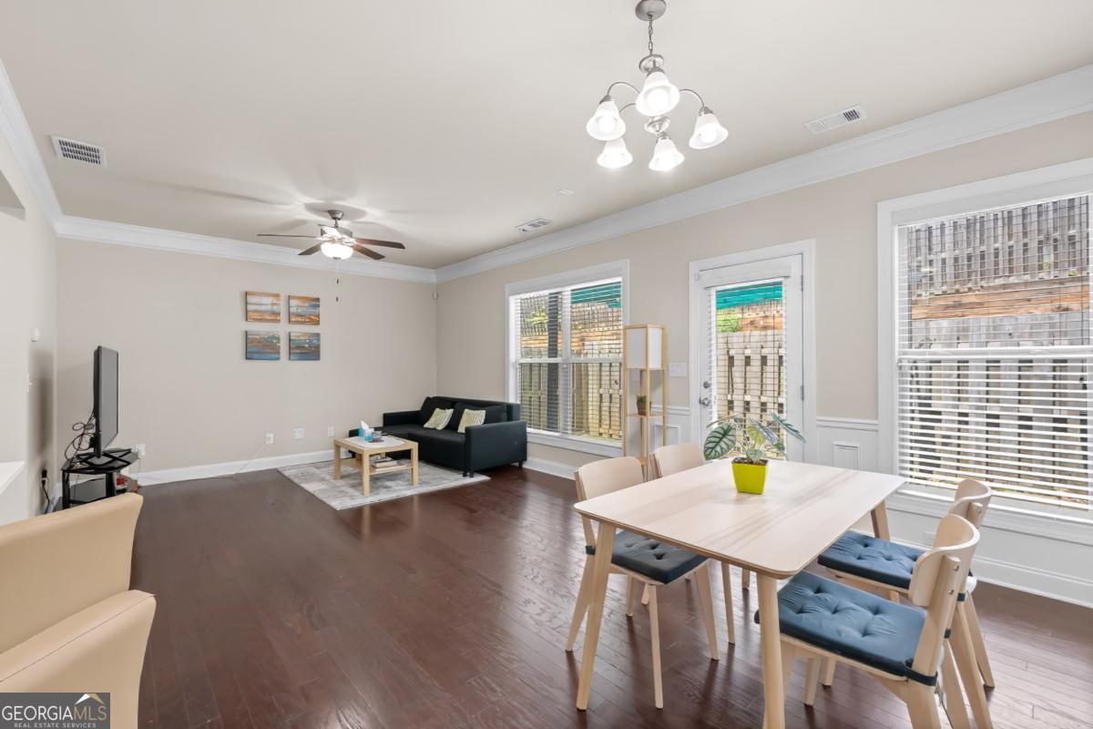 2573 Parkwood Cove Drive