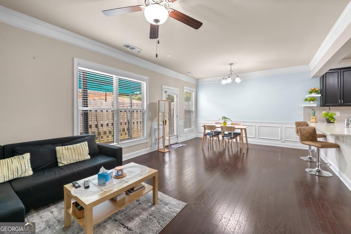 2573 Parkwood Cove Drive