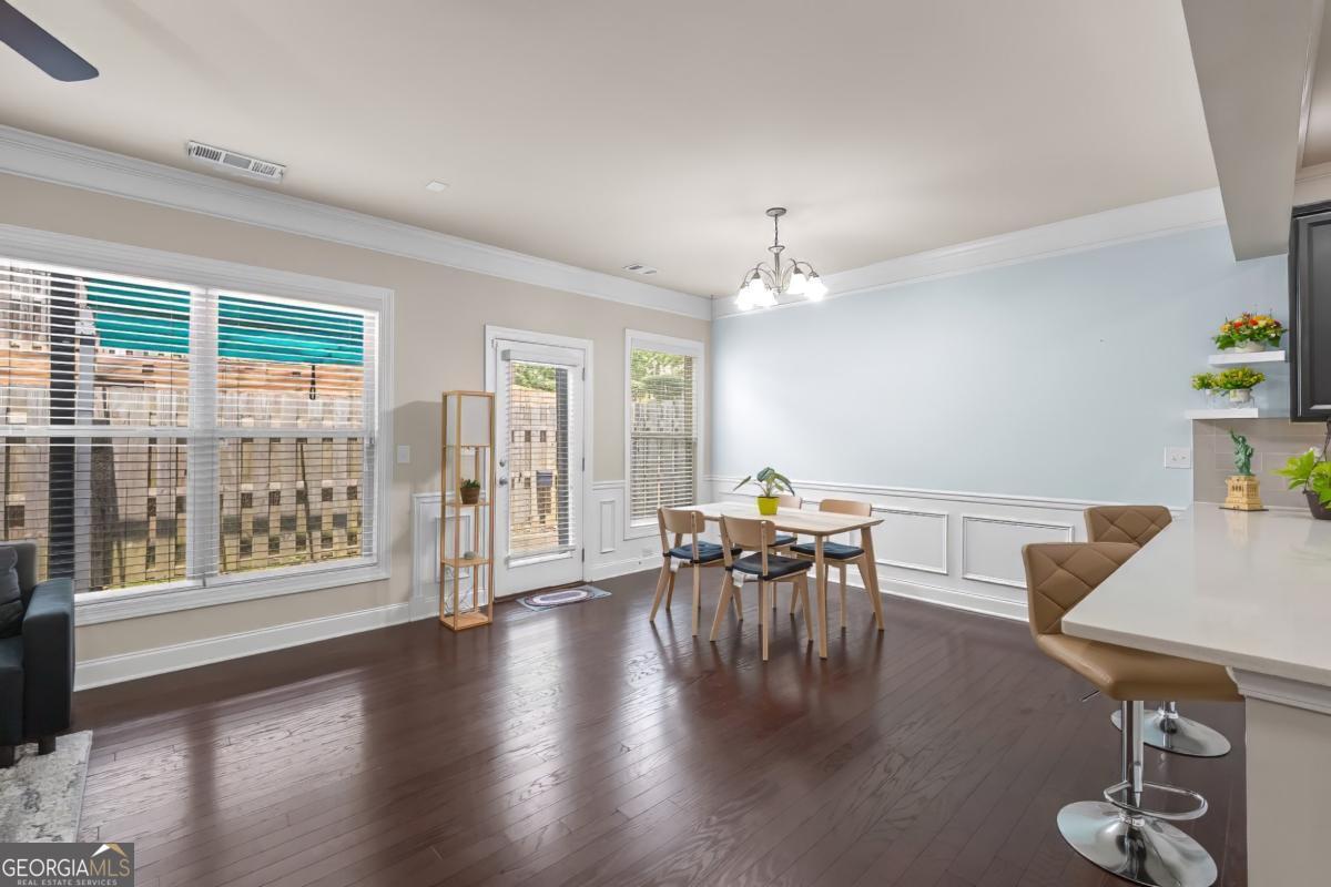 2573 Parkwood Cove Drive