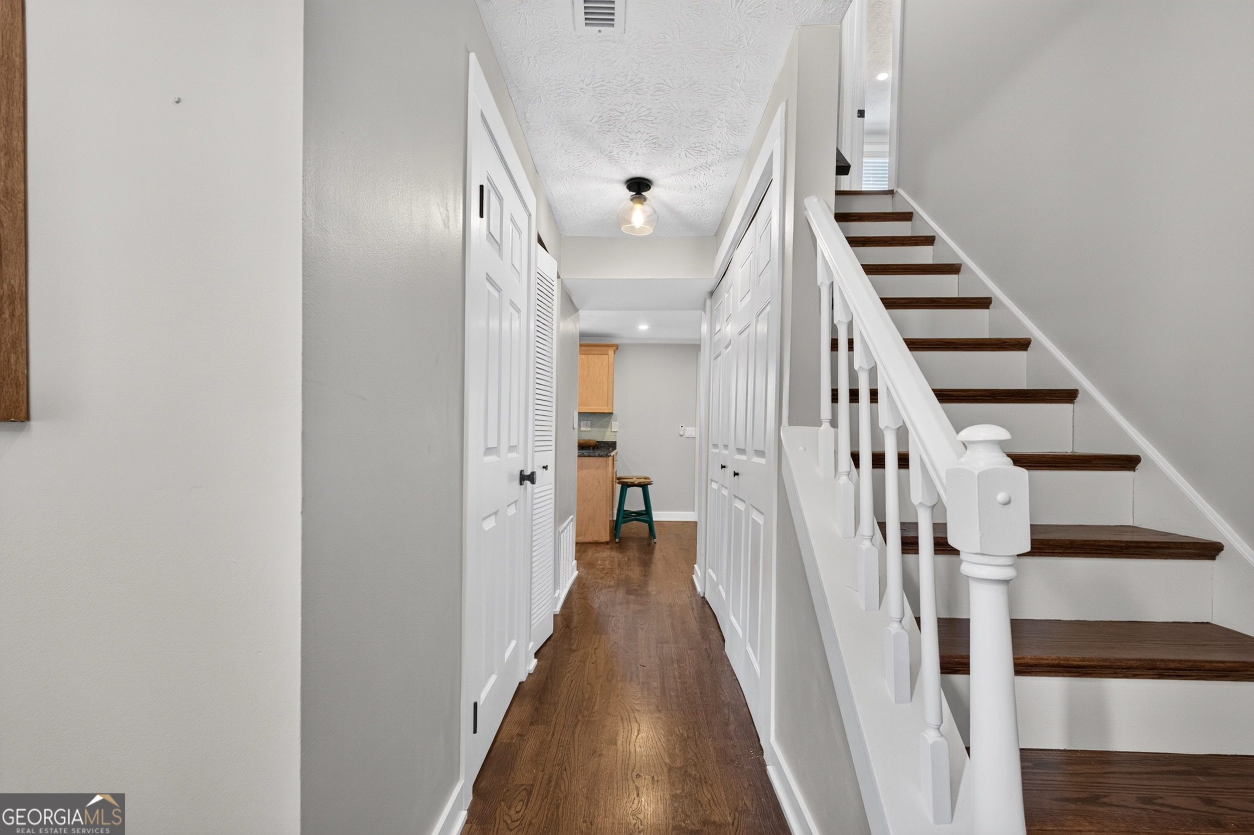 3504 Castlehill Court