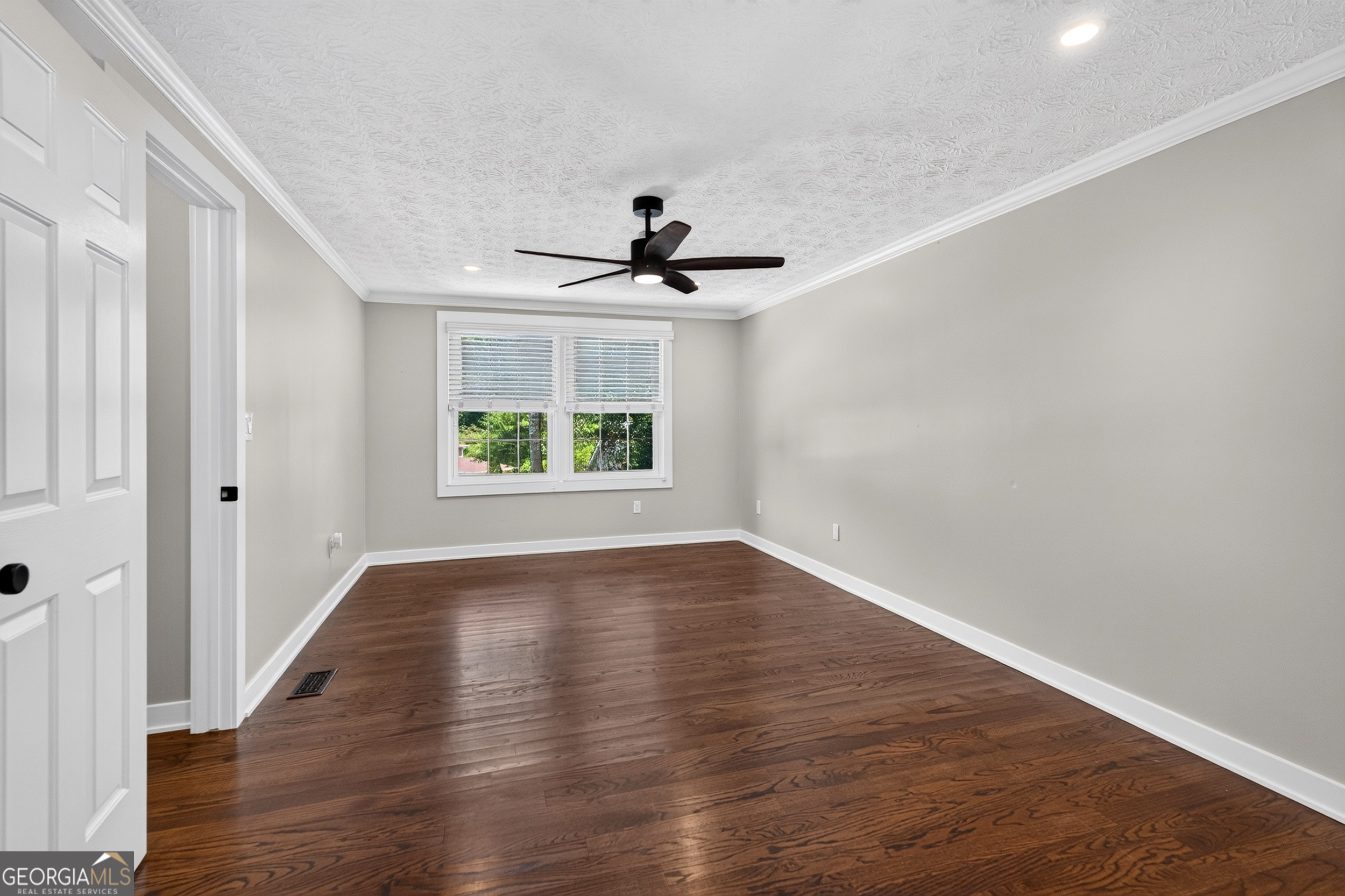 3504 Castlehill Court