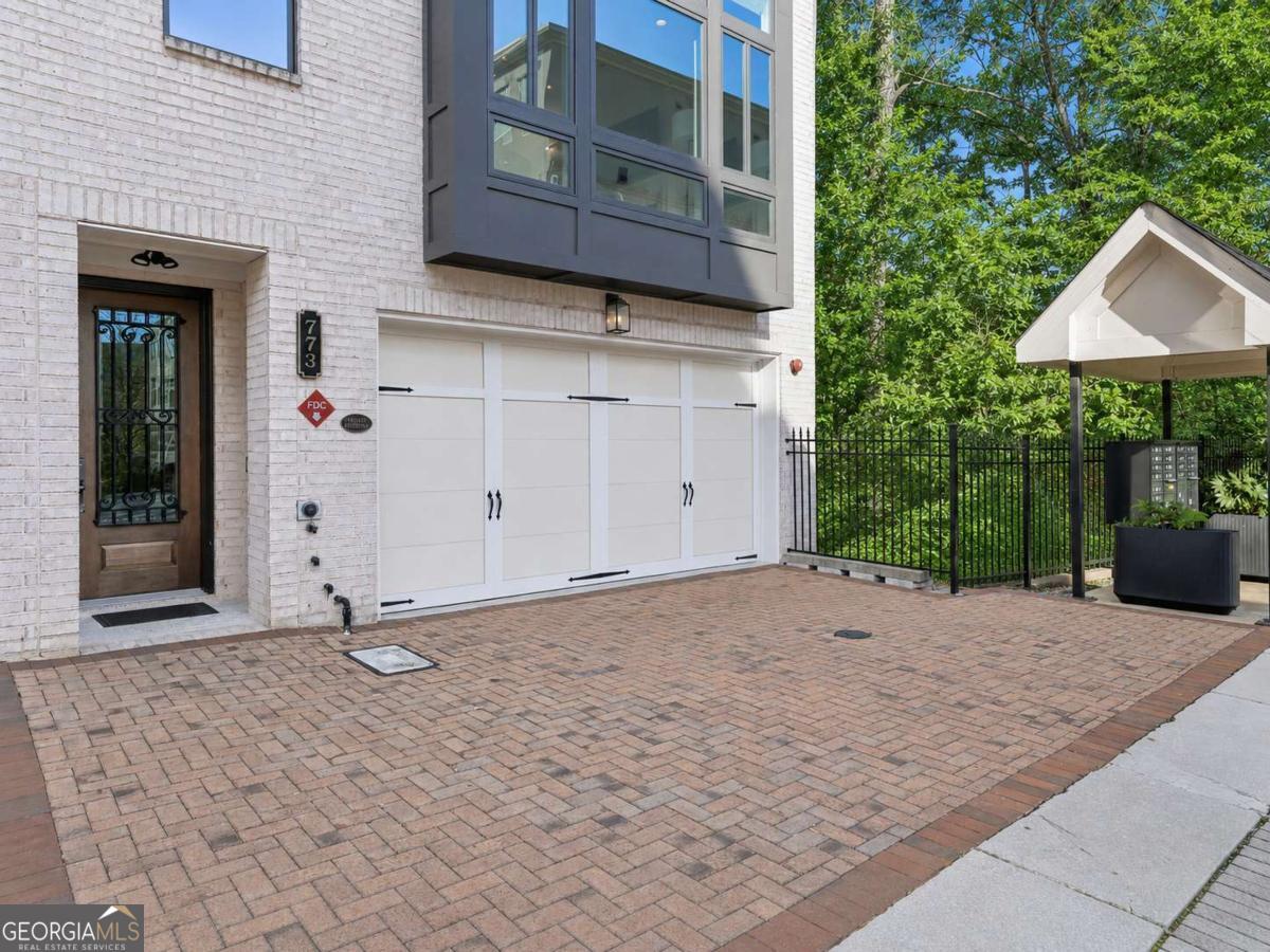 773 Lenox Lane
