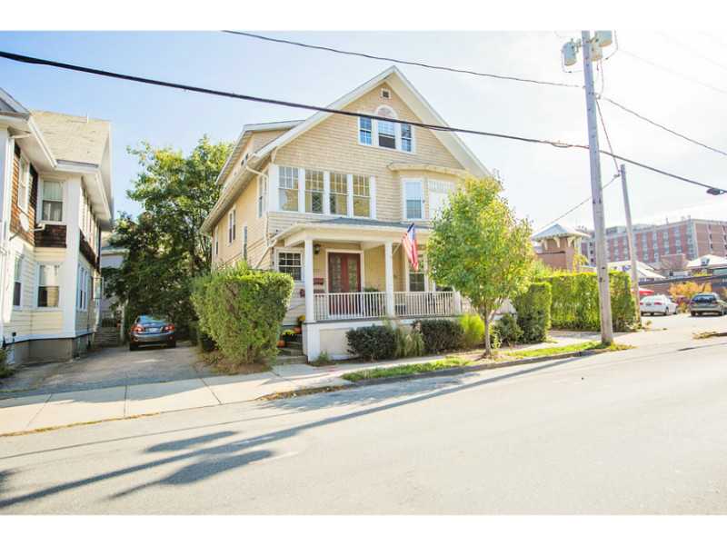 315 BROADWAY Avenue 3