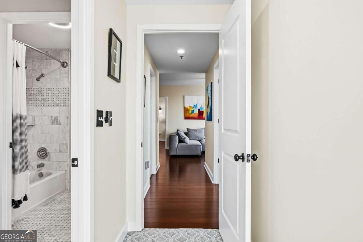3338 Peachtree Road NE # 2105
