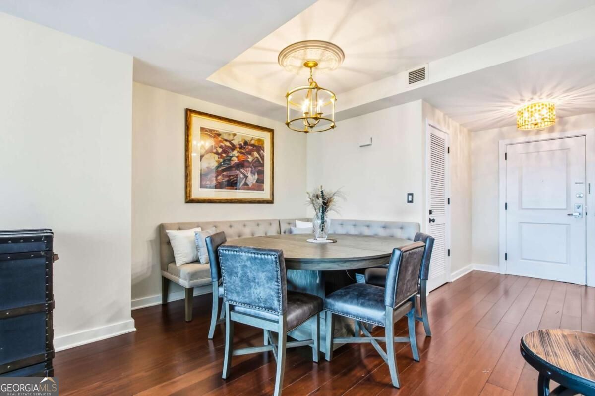 3338 Peachtree Road NE # 2105