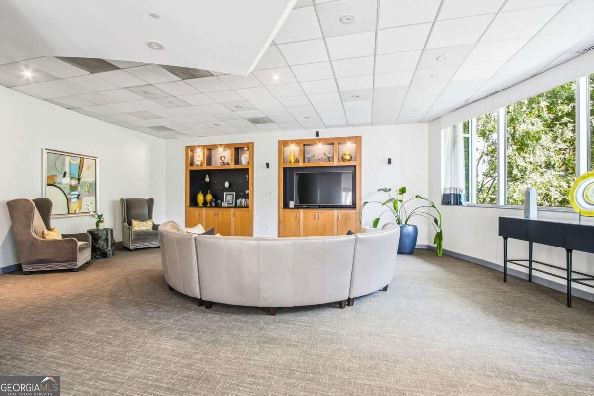 3338 Peachtree Road NE # 2105