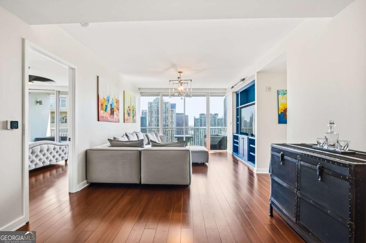 3338 Peachtree Road NE # 2105