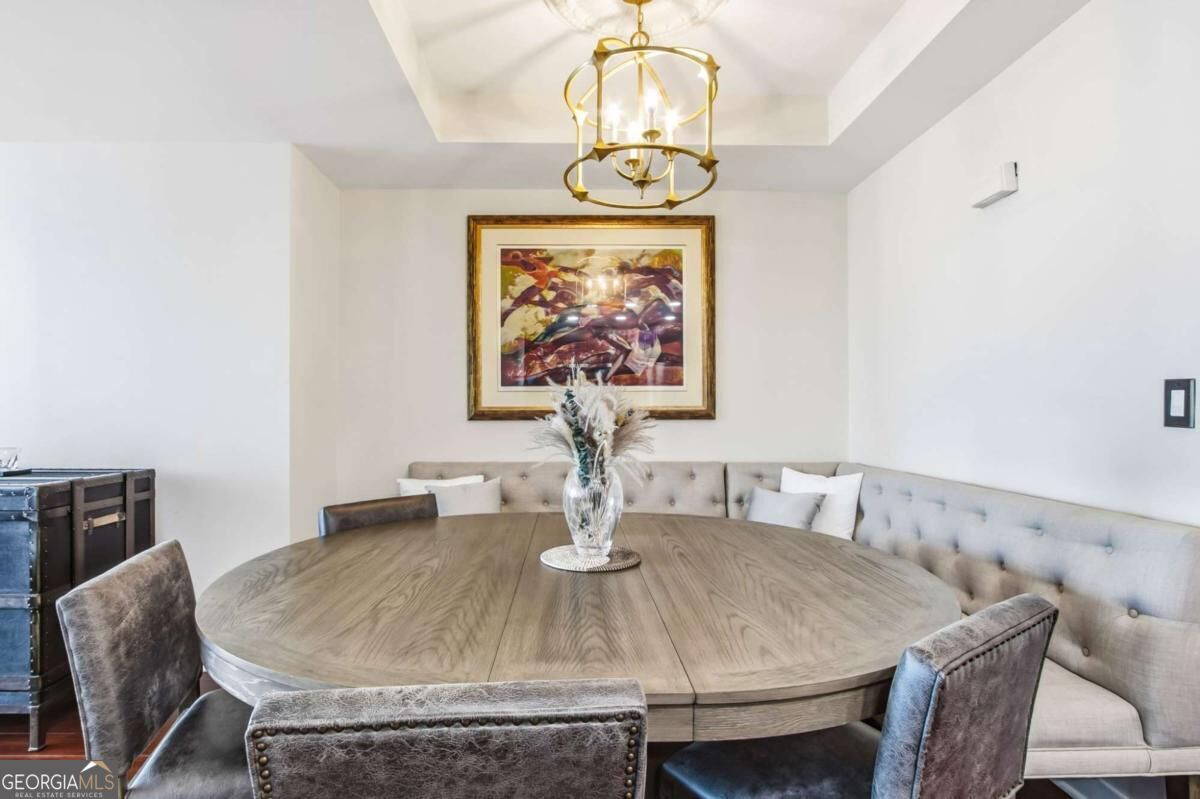 3338 Peachtree Road NE # 2105