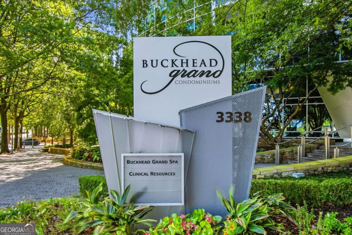 3338 Peachtree Road NE # 2105
