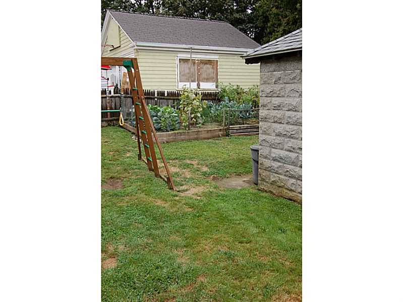 6 EUSTIS Avenue