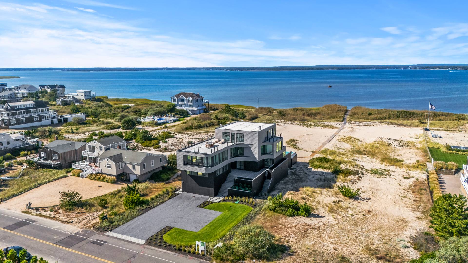 780 DUNE RD