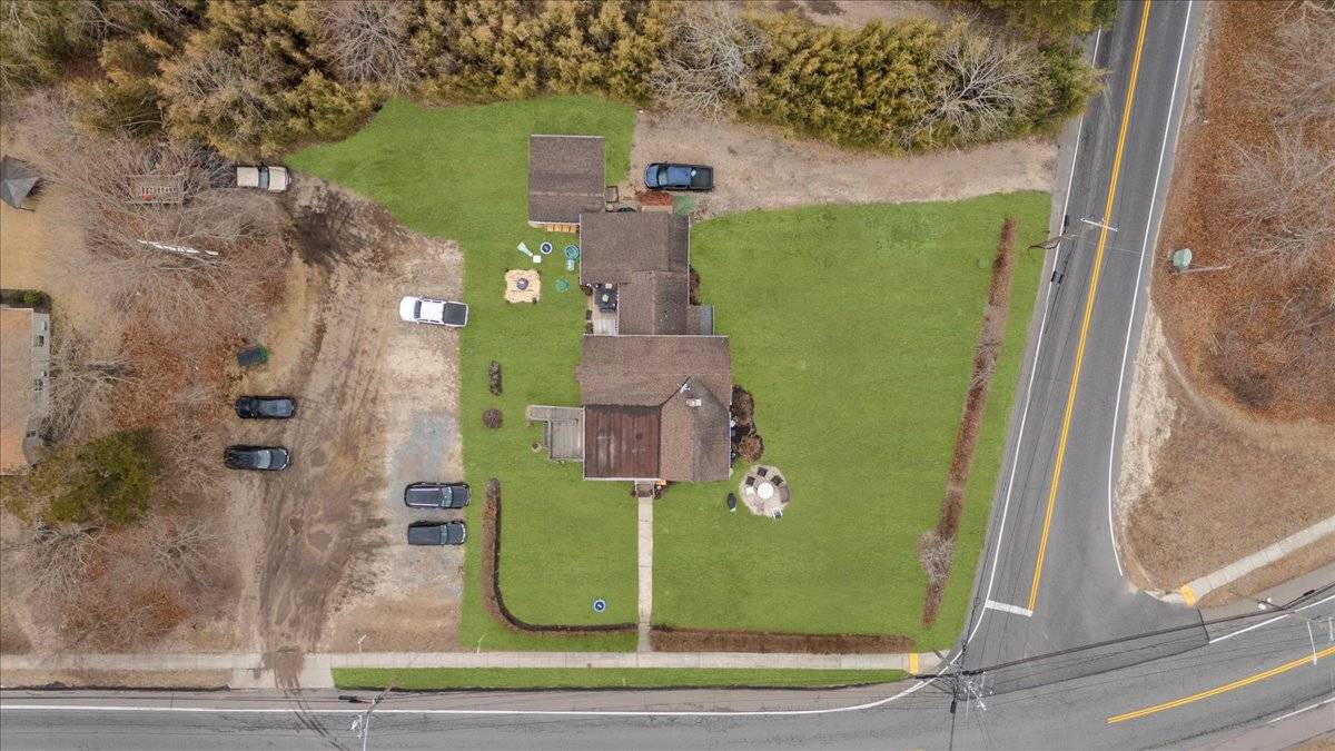 134 PONQUOGUE AVE, #1