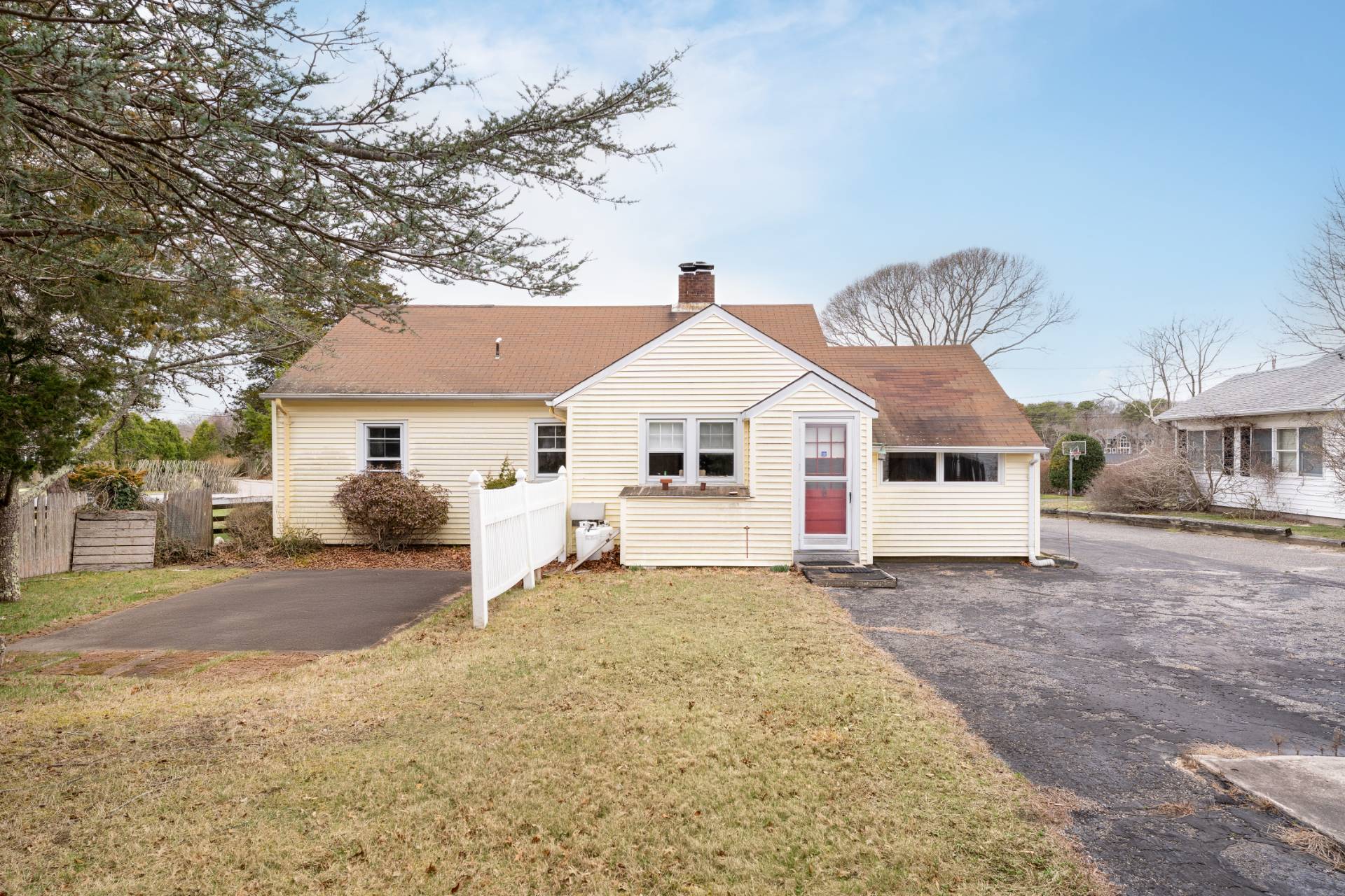 12 Bishop Avenue