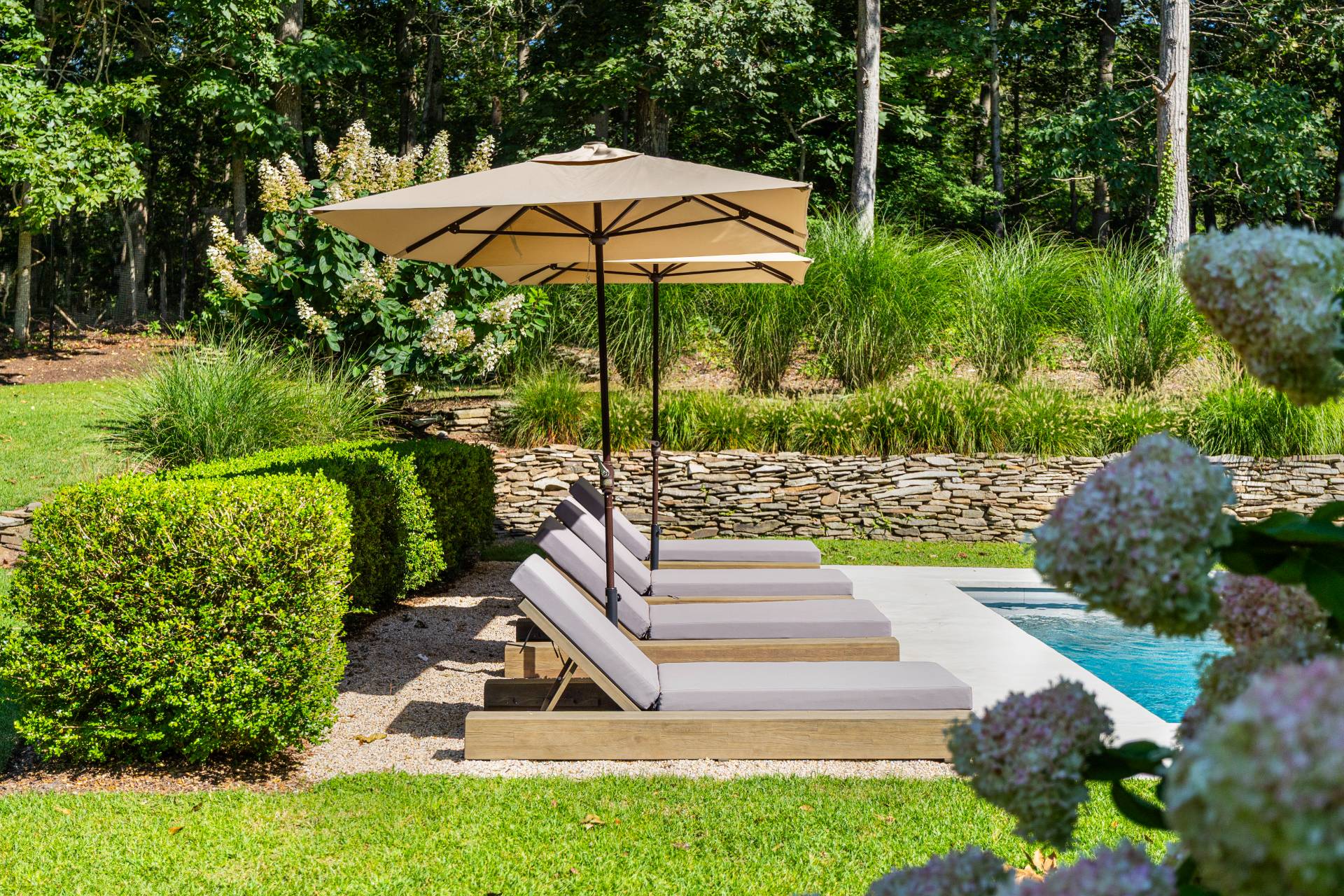 6 SAWMILL LN