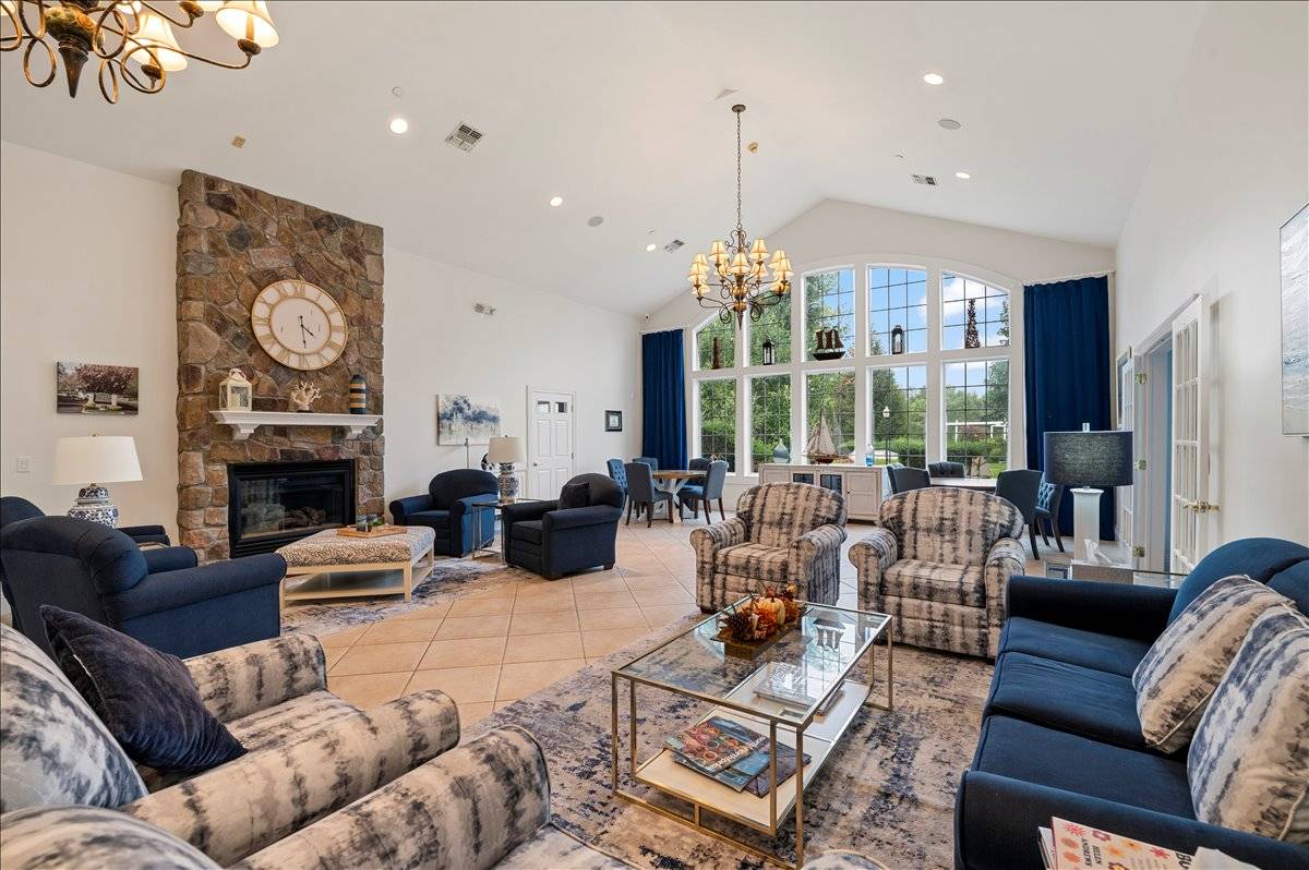 191 Scenic Lake Dr