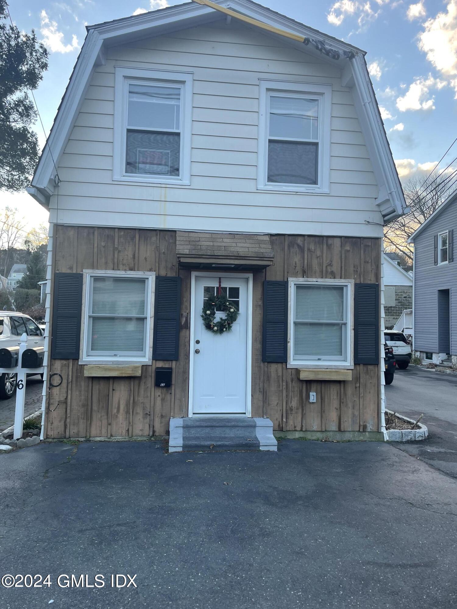 6 MORGAN Avenue Unit: B