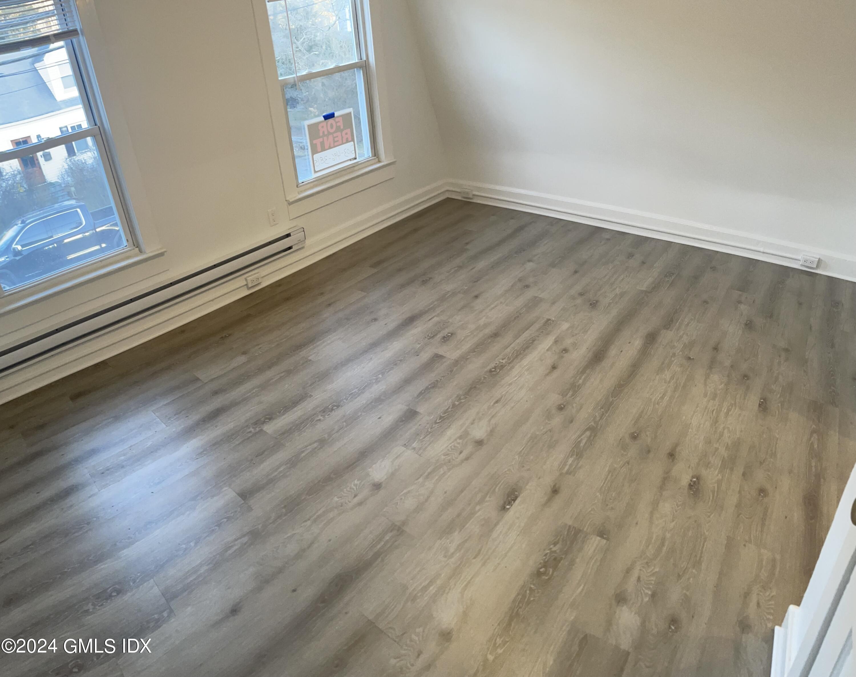 6 MORGAN Avenue Unit: B