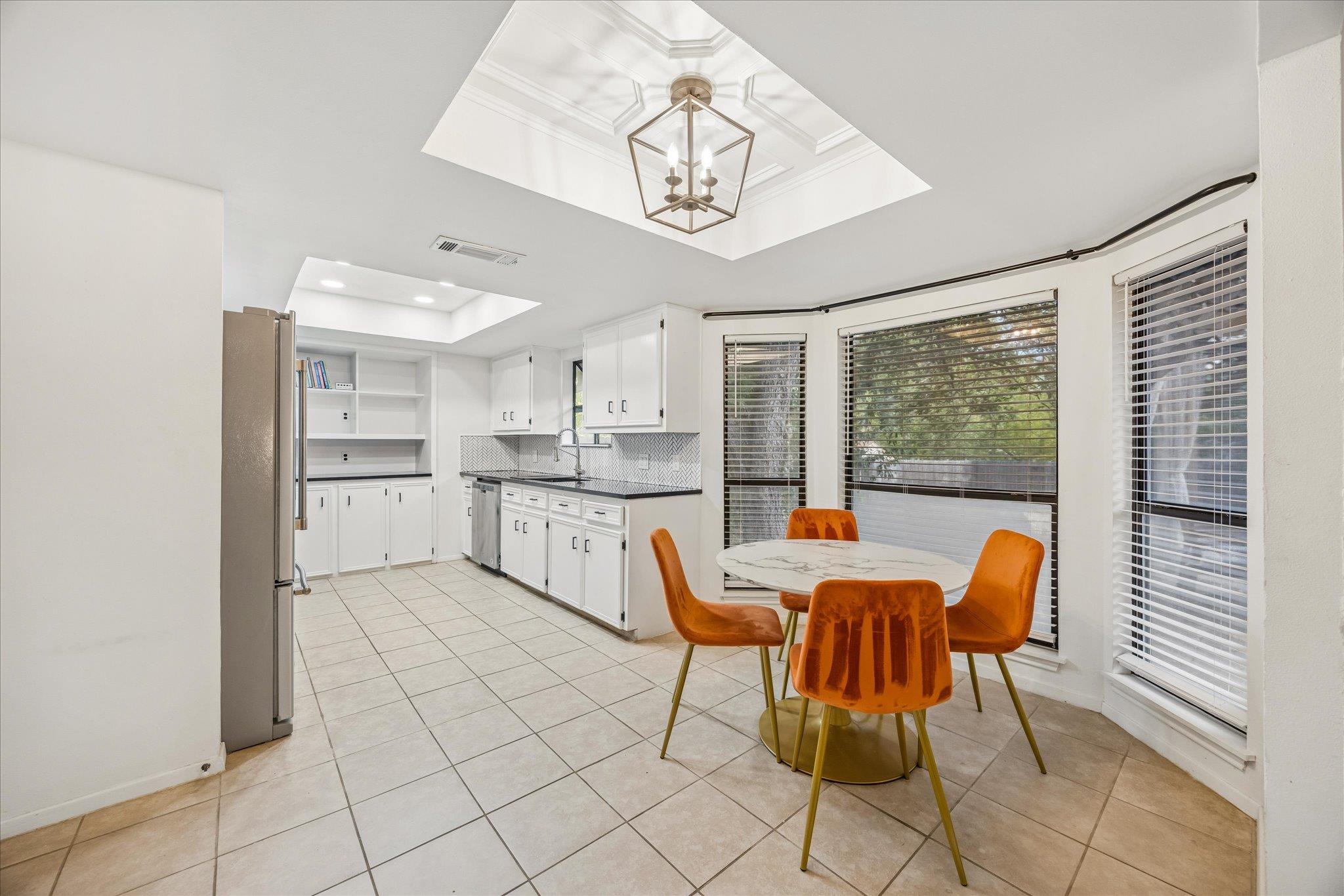 908 Riddlewood DR