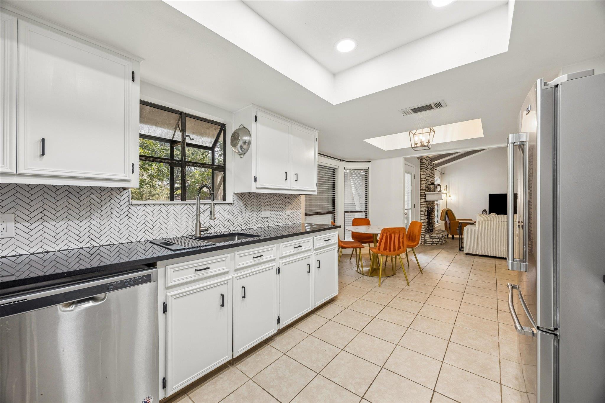 908 Riddlewood DR