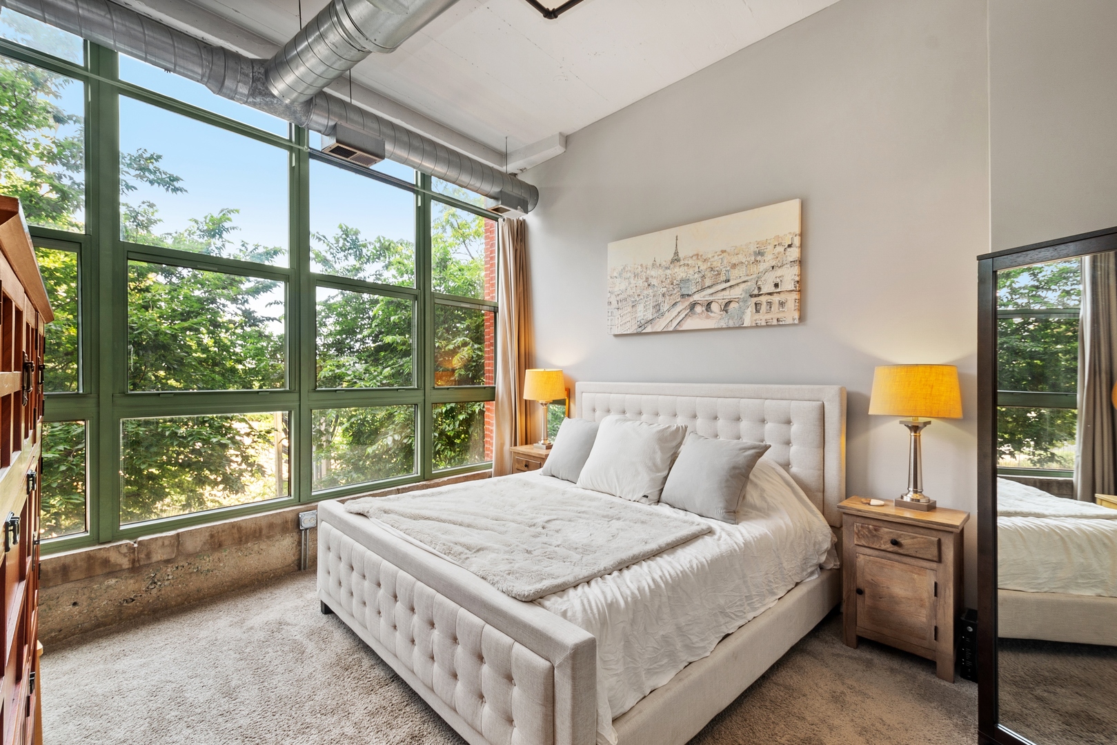 2001 S Calumet Avenue Unit: 205