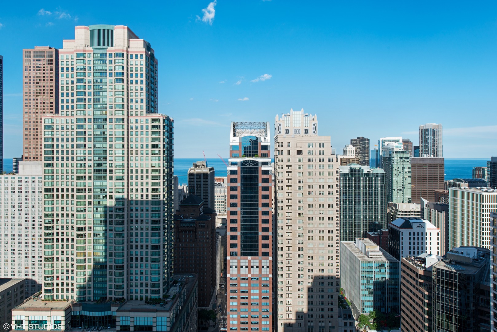 21 E HURON Street Unit: 4005