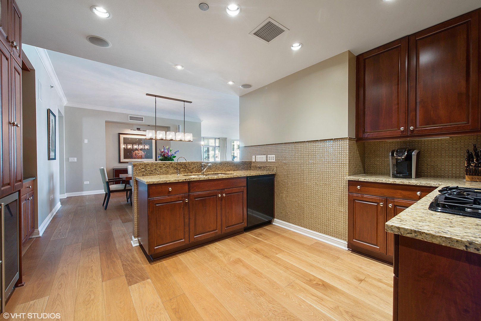 21 E HURON Street Unit: 4005