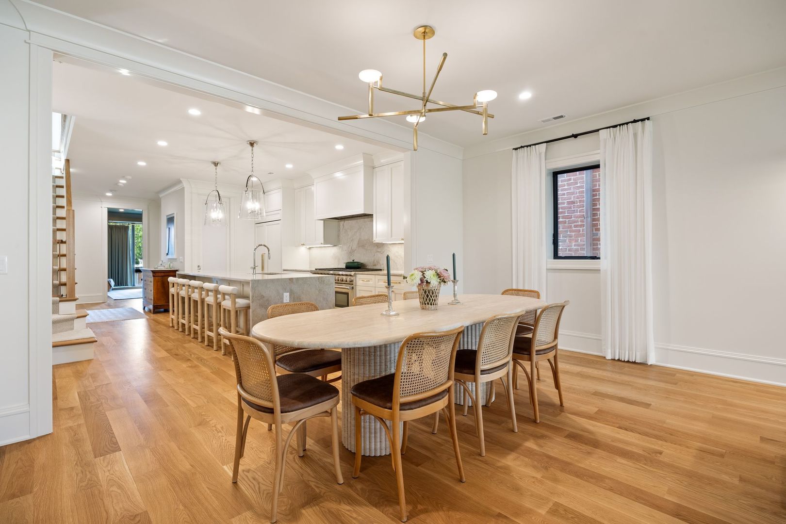 2034 N Mohawk Street Unit: 3