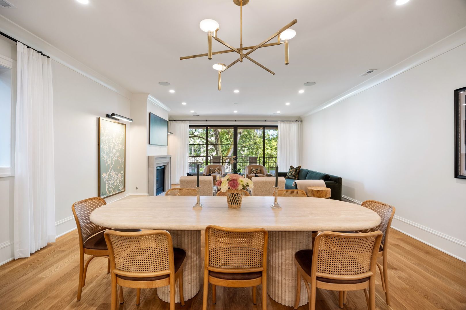 2034 N Mohawk Street Unit: 3