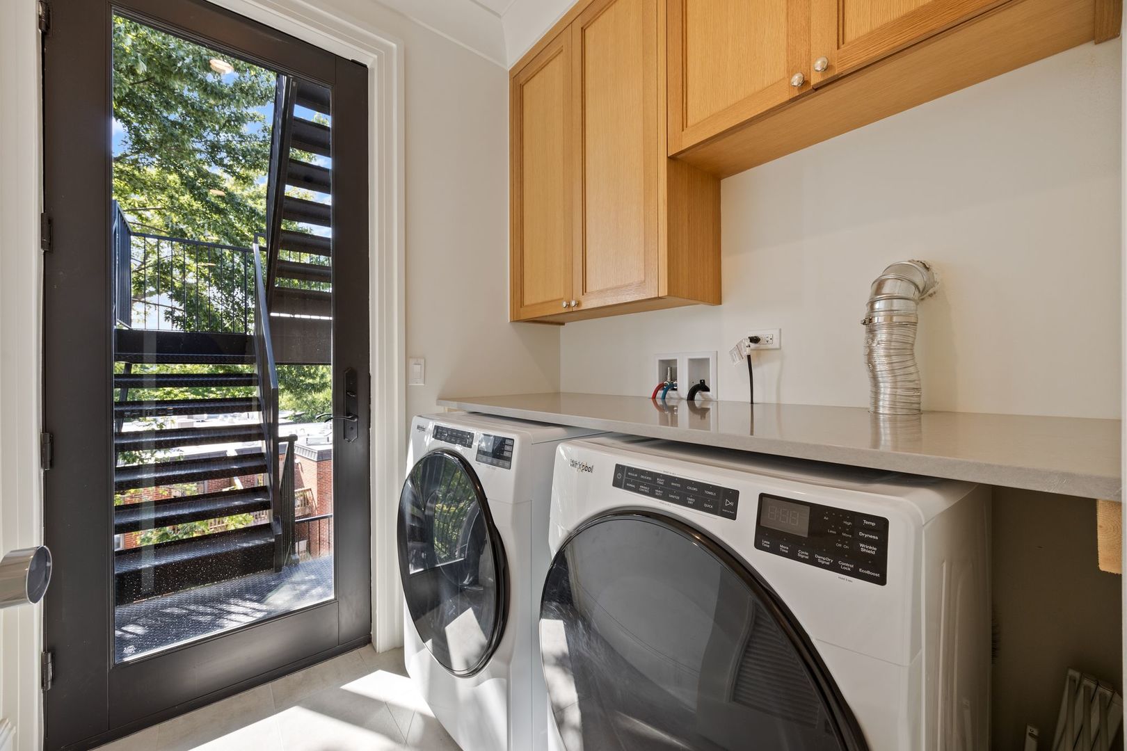 2034 N Mohawk Street Unit: 3