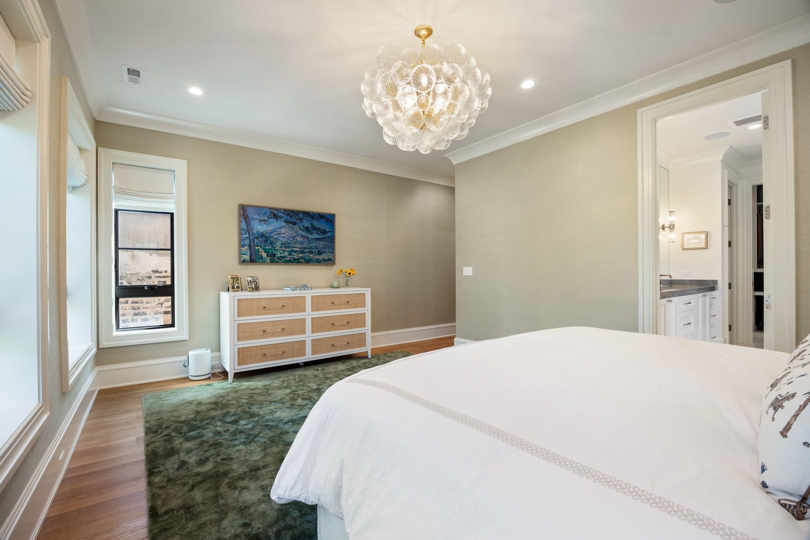 2034 N Mohawk Street Unit: 3