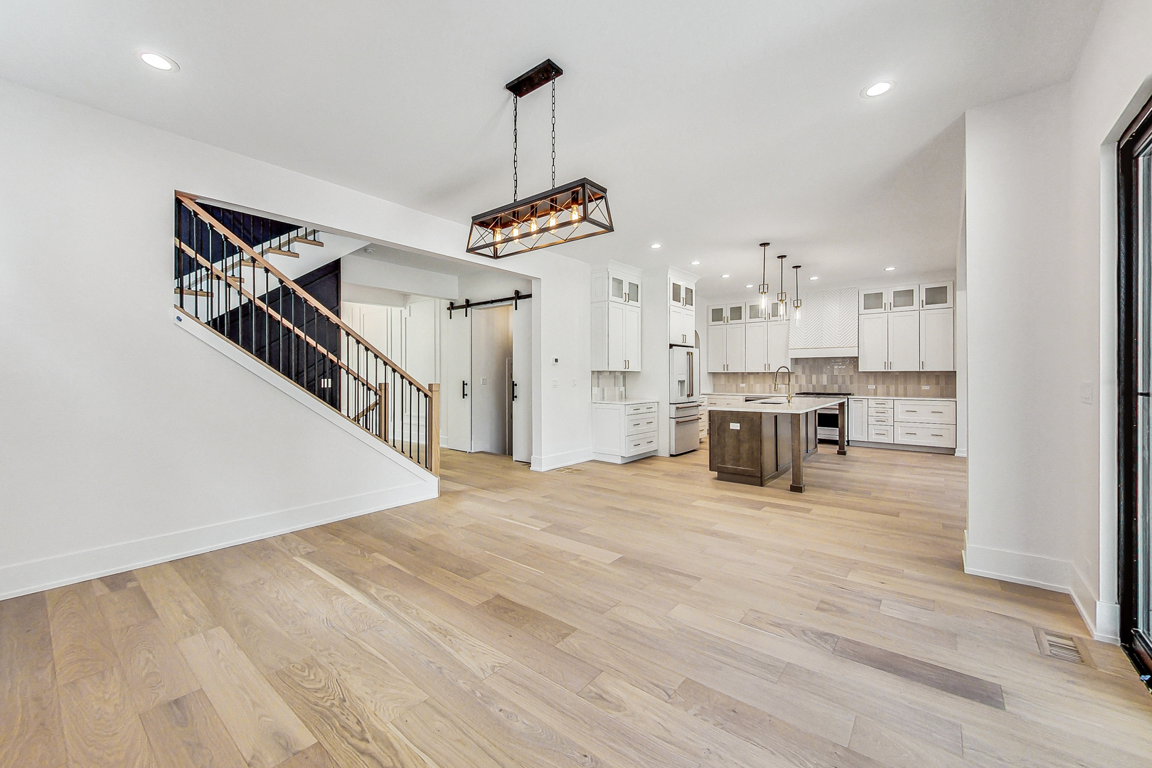 615 S Fern Avenue