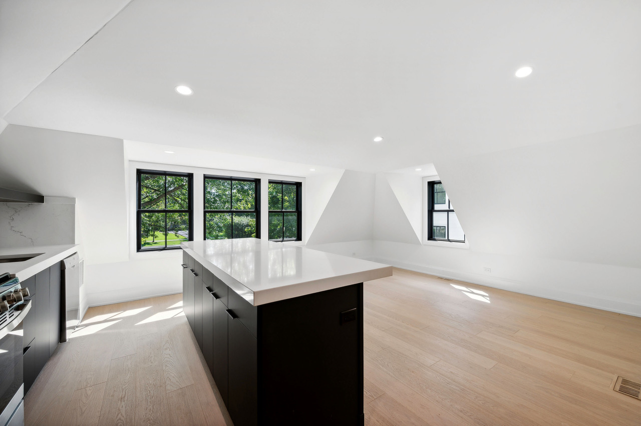 611 Abbotsford Road