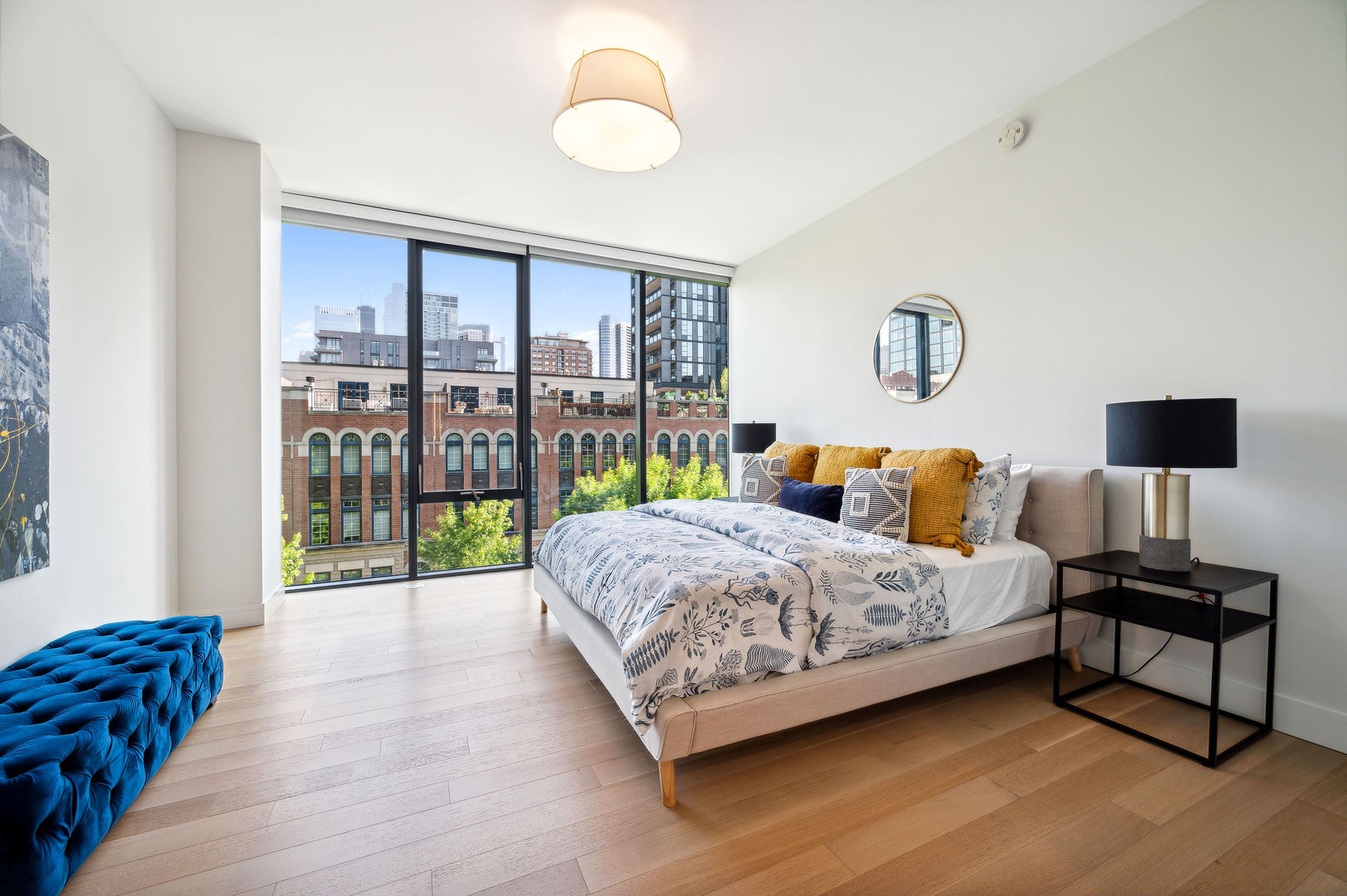366 W Superior Street Unit: 401
