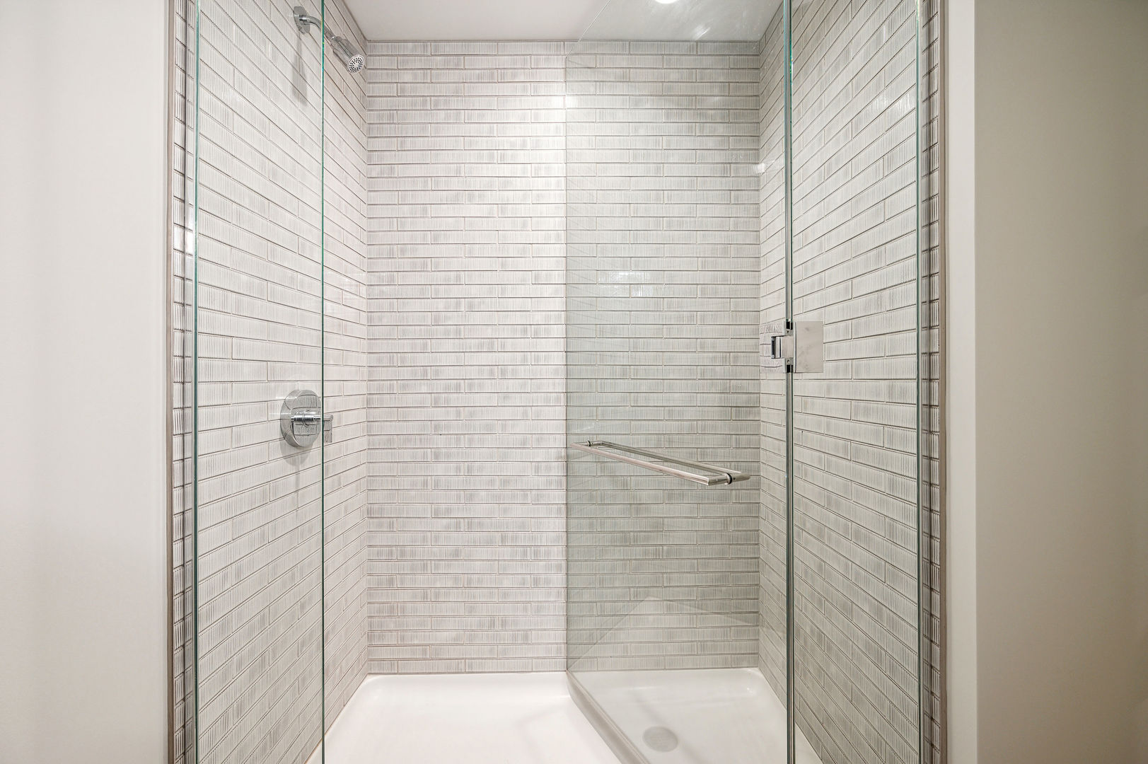 366 W Superior Street Unit: 401
