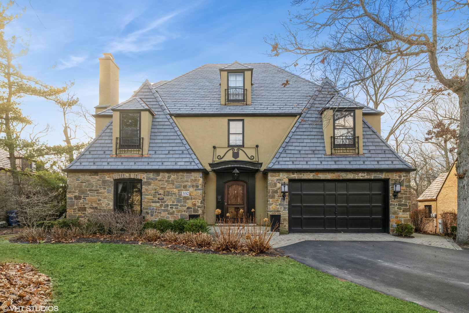 332 N Deere Park Drive W