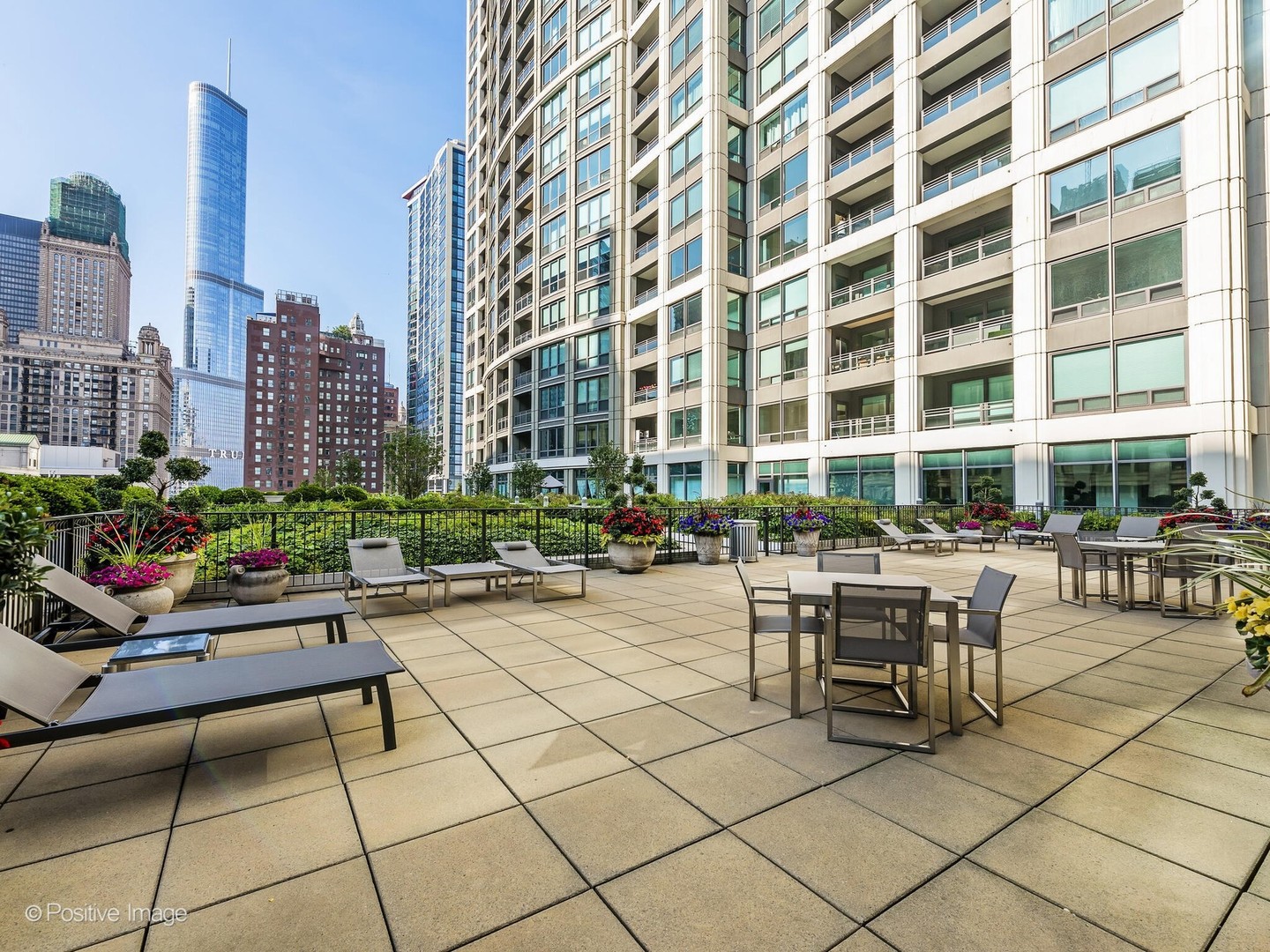 130 N Garland Court Unit: 3204