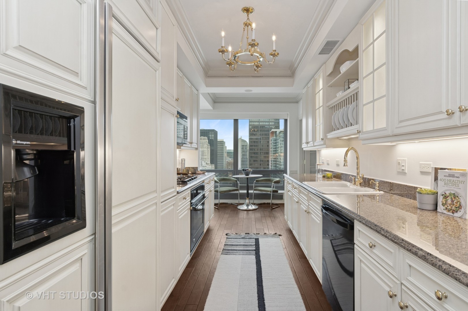130 N Garland Court Unit: 3204