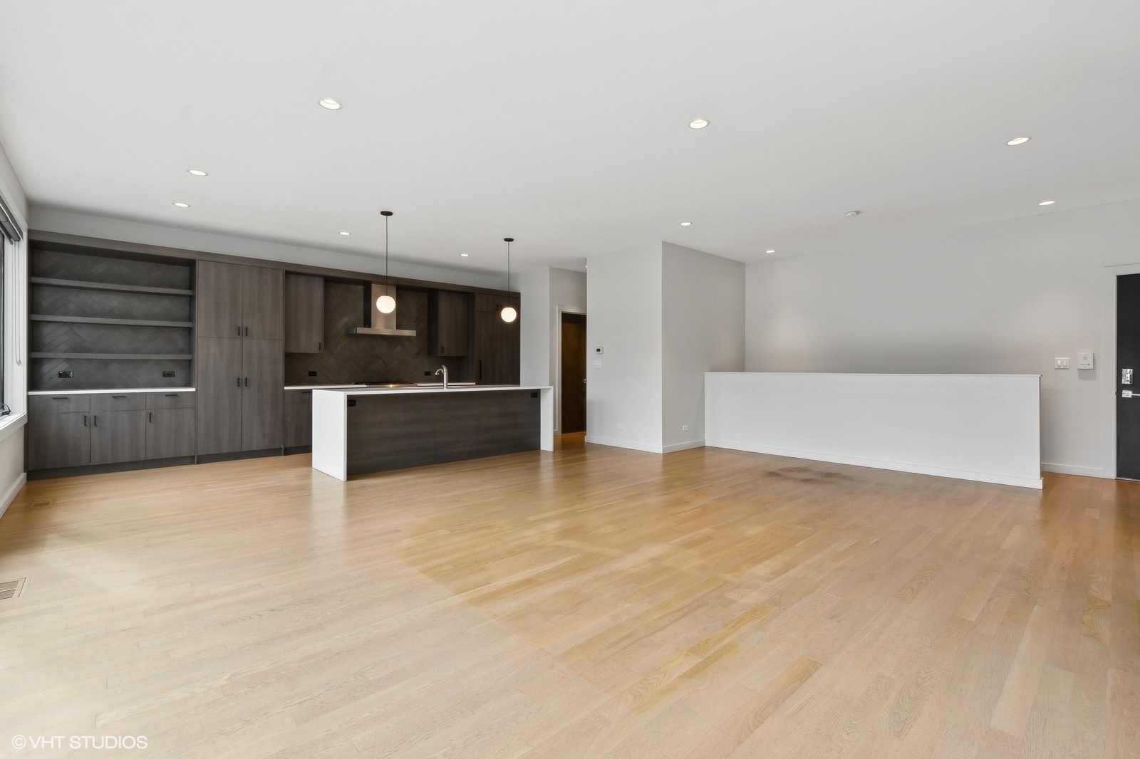 1745 N Hoyne Avenue Unit: 1W