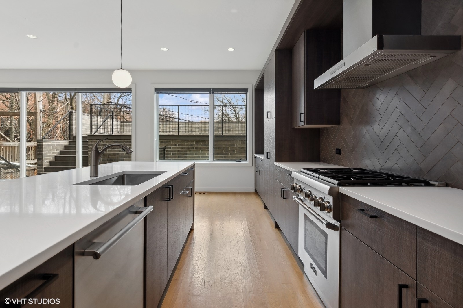 1745 N Hoyne Avenue Unit: 1W
