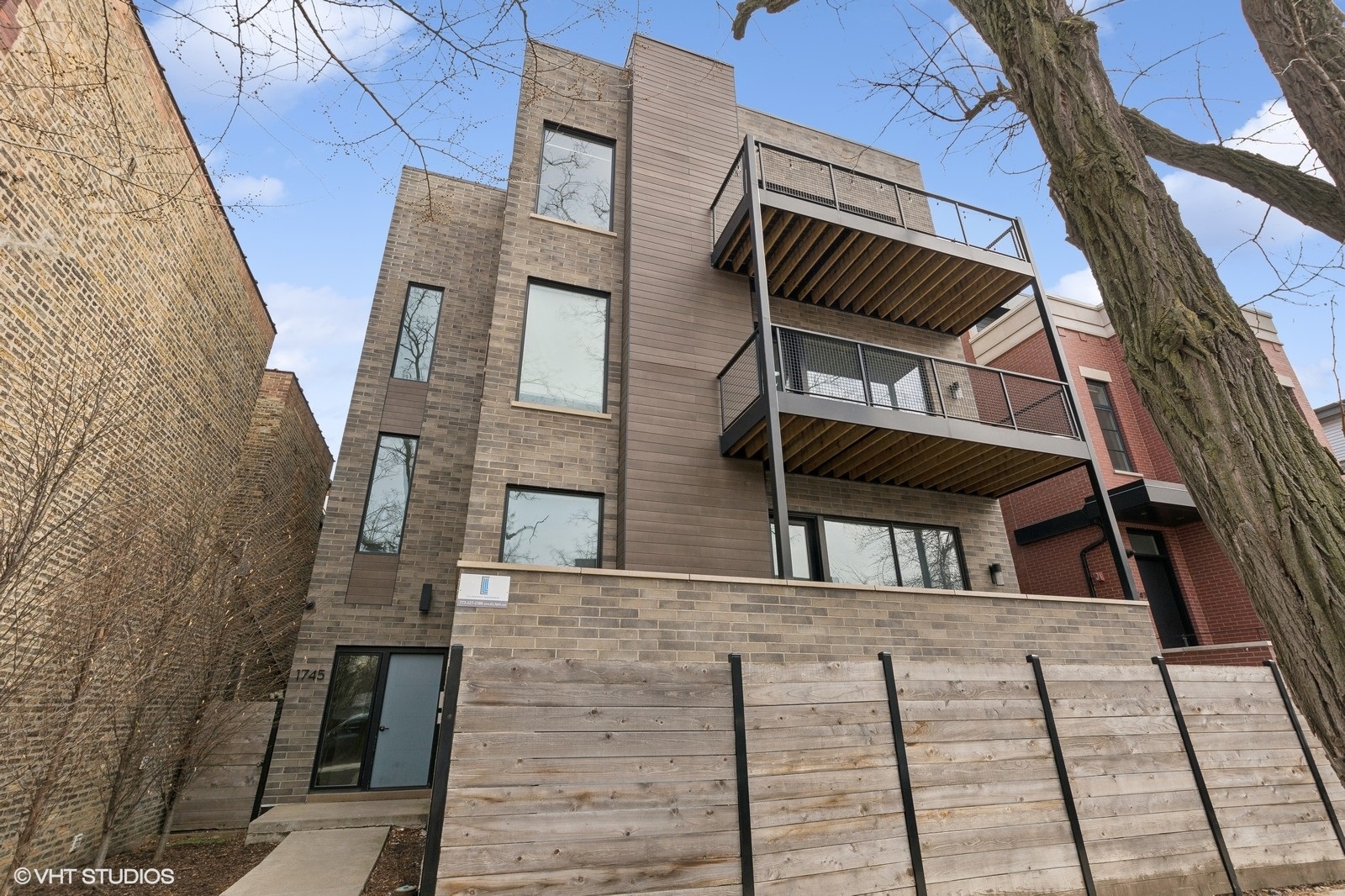 1745 N Hoyne Avenue Unit: 1W