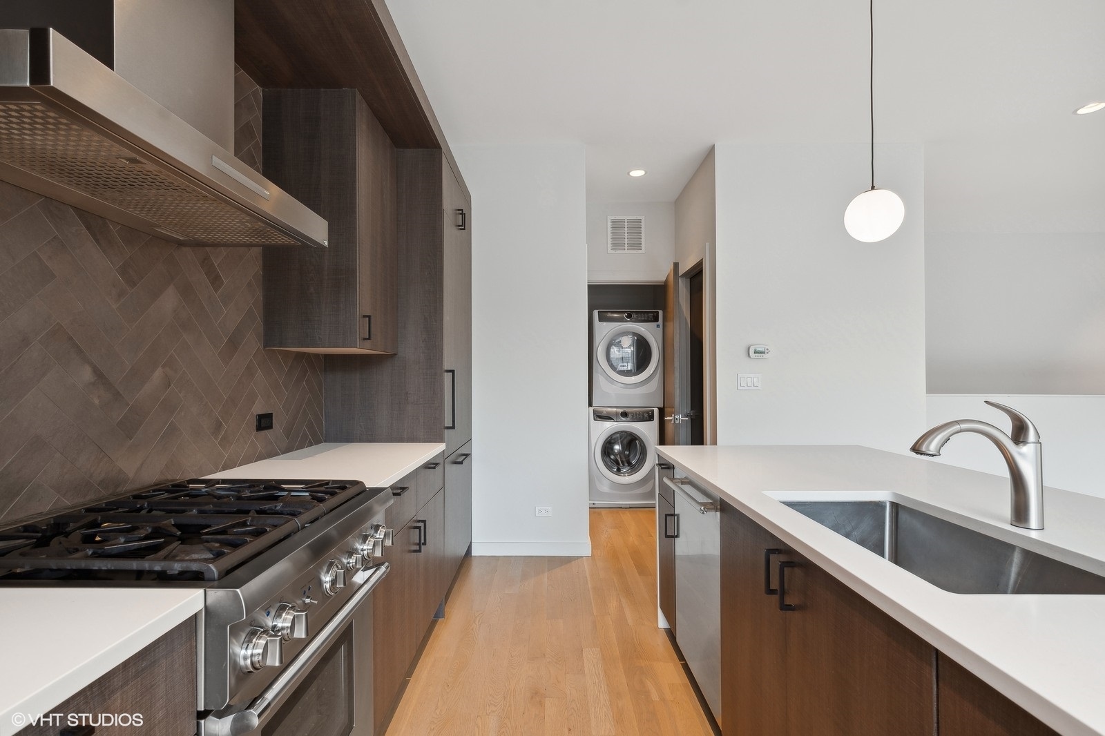 1745 N Hoyne Avenue Unit: 1W