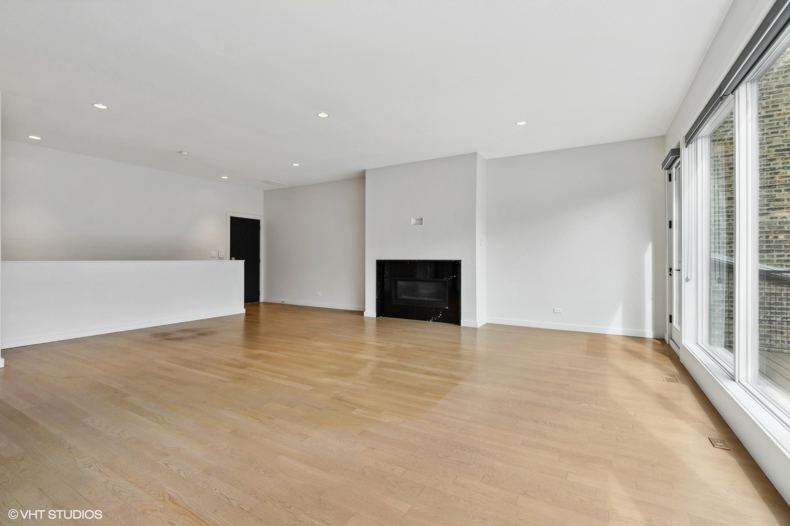 1745 N Hoyne Avenue Unit: 1W