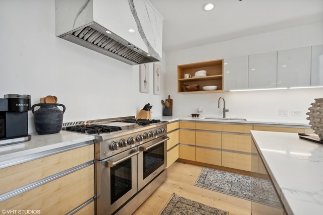 55 E Erie Street Unit: 3703-3803