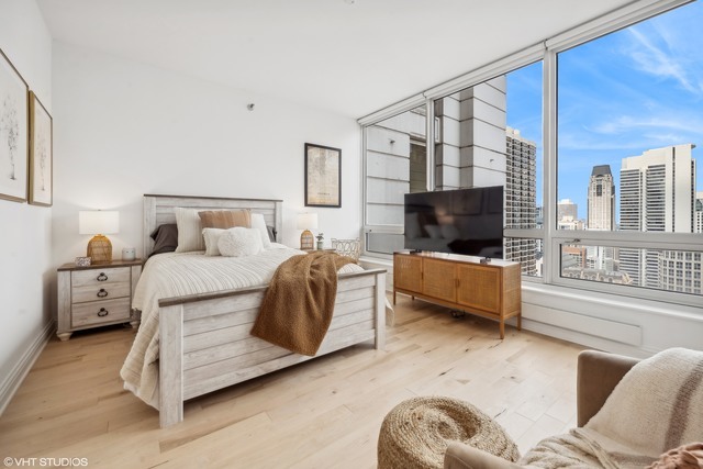 55 E Erie Street Unit: 3703-3803