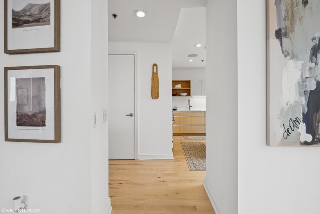 55 E Erie Street Unit: 3703-3803