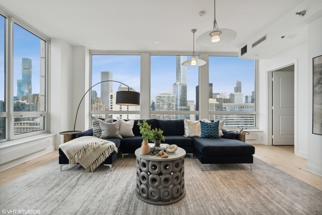 55 E Erie Street Unit: 3703-3803