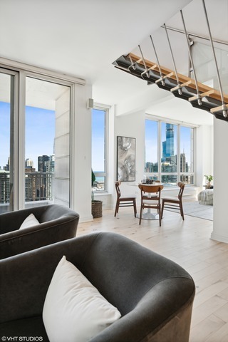 55 E Erie Street Unit: 3703-3803